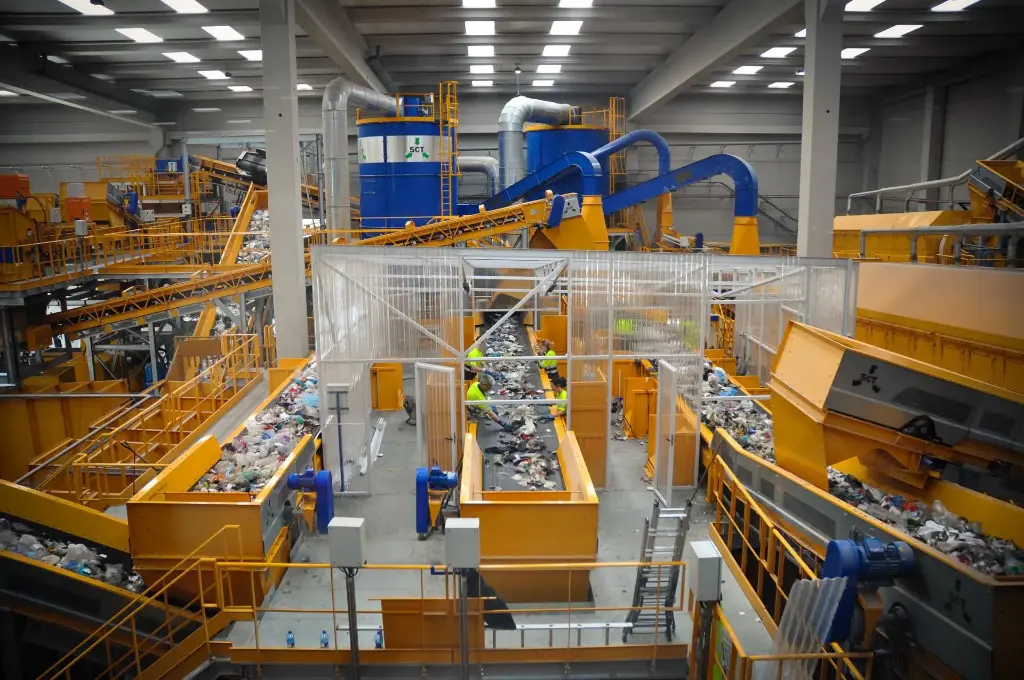 VISITA PLANTA DE RESIDUOS + JUEGOS EN GRUPO