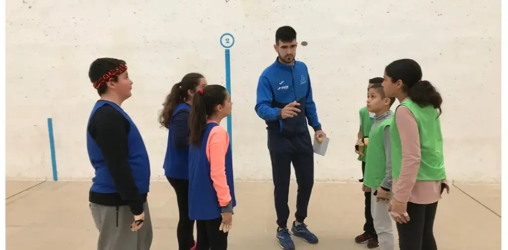 PILOTA VALENCIANA EN TU COLE